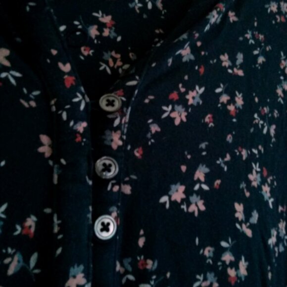 Women's Navy Floral Long Sleeve Henley, Denver Hayes, Medium - Picture 7 of 12